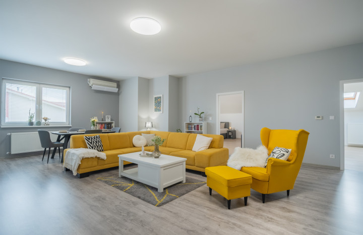 VYMEŇ SUSEDA! – 3 izb. veľkometrážny byt 145m2 v pokojnej lokalite len 10km od Bratislavy v Miloslavove, Agátova ulica.