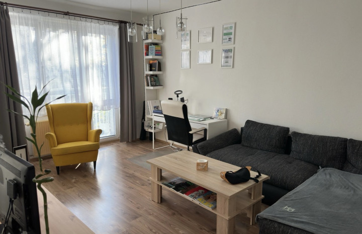 VYMEŇ SUSEDA! – VÝNIMOČNÝ 2 IZB. ZARIADENÝ BYT S BALKÓNOM, OČOVSKÁ, BA V, PETRŽALKA