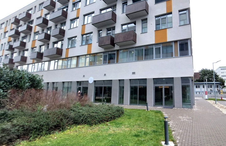 VYMEŇ SUSEDA – TOP prízemný obchodný priestor na prenájom - OMNIA -Ružinov /106m2/ + 2x parkovacie miesto