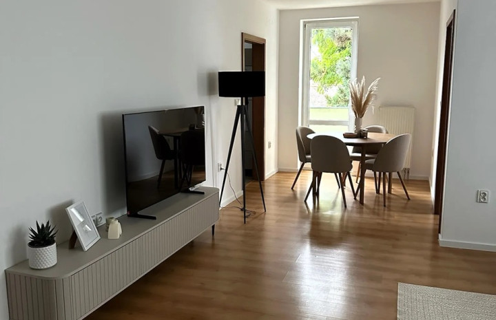 VYMEŇ SUSEDA! - VÝNIMOČNÝ 4 IZB. MEZONET S BALKÓNOM, BAZÉNOM A ZÁHRADOU, DOLNÁ, BRATISLAVA I, STARÉ MESTO,