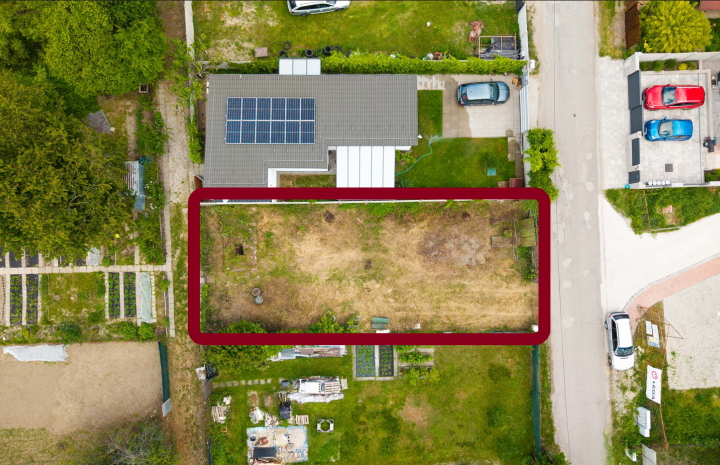 VYMEŇ SUSEDA! - VÝNIMOČNÝ STAVEBNÝ POZEMOK, BOČNÁ ULICA, BRATISLAVA II - TRNÁVKA.