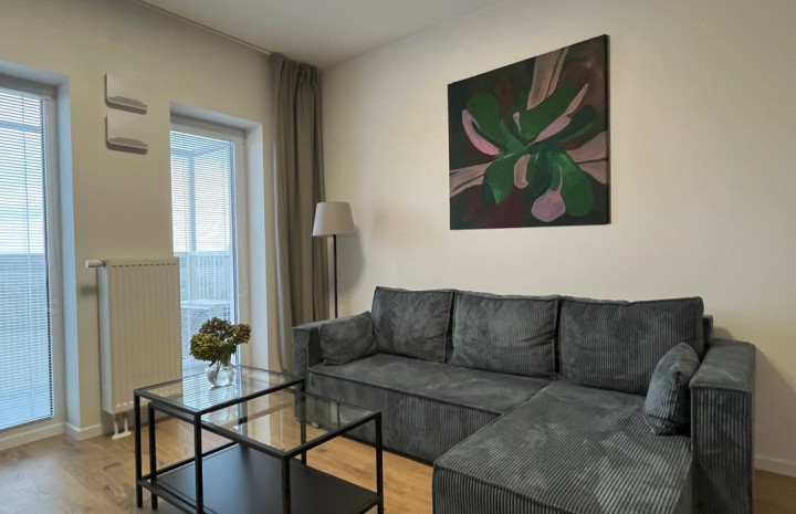 VYMEŇ SUSEDA! – VÝNIMOČNÝ KLIMATIZOVANÝ 2 IZB.  BYT S DVOMA BALKÓNMI , LABUTIA UL., BA V, PETRŽALKA