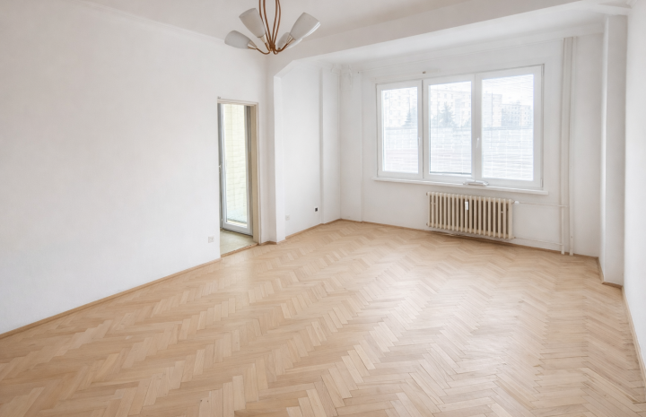 VYMEŇ SUSEDA! - Výnimočný  4-izbový byt v Ružinove s dvoma loggiami – Martinčekova ulica.