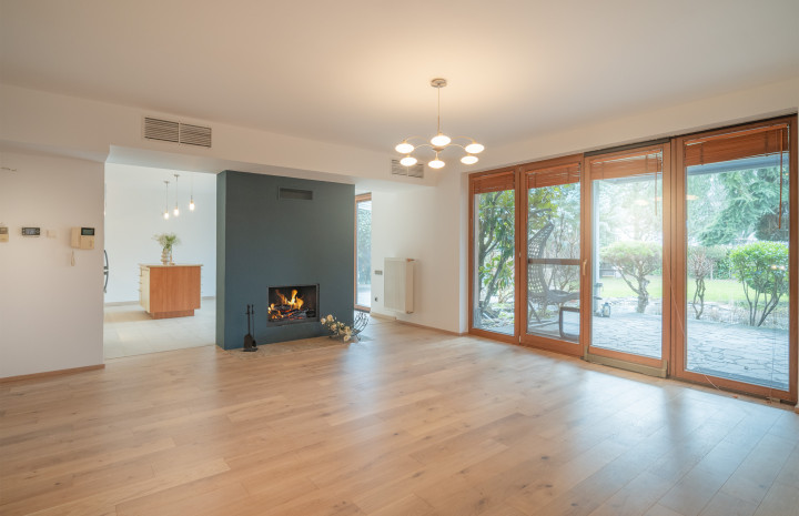 VYMEŇ SUSEDA! – PONÚKAME NA PREDAJ VÝNIMOČNÝ 5 IZBOVÝ RODINNÝ DOM, STUPAVA.