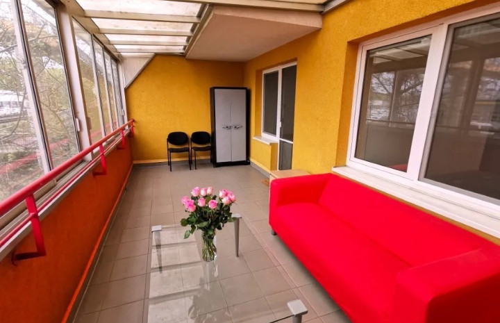 VYMEŇ SUSEDA! – VÝNIMOČNÝ 2 IZB. ZARIADENÝ BYT S TERASOU, PET FRIENDLY, ŠUSTEKOVA, BA V, PETRŽALKA.